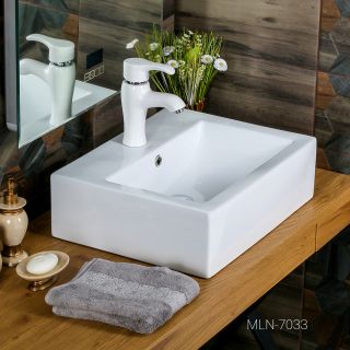 Накладная раковина Melana 7033-805 52см белый